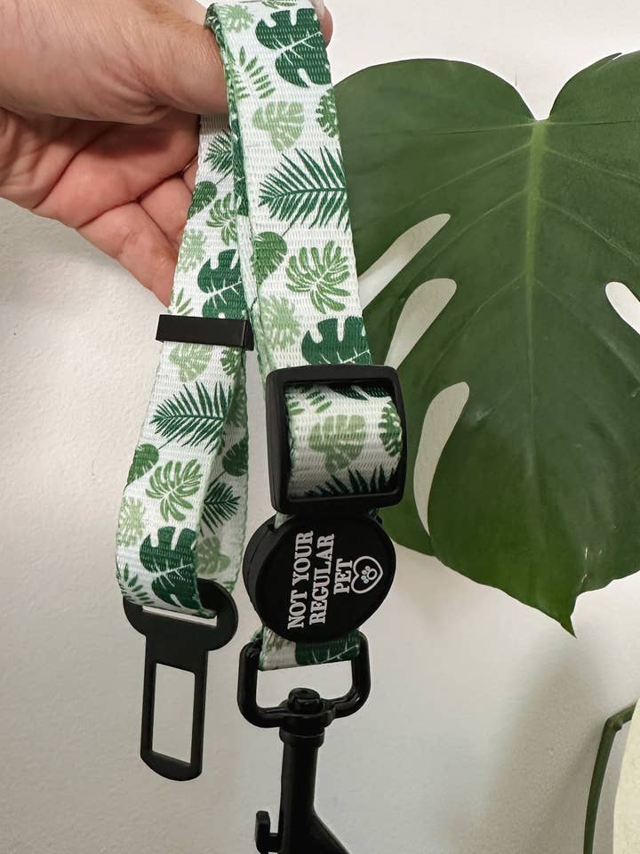 I Beg Your Garden Adjustable Car Seatbelt for wholesale by Not Your Regular Pet