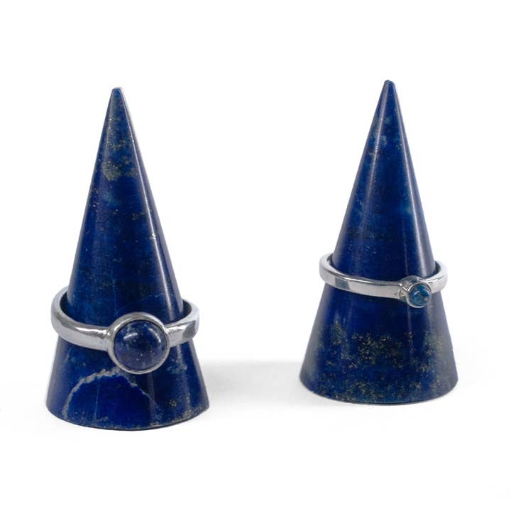 Porte-bague fait main en lapis-lazuli naturel solide et serpentine verte, coffret cadeau exclusif de luxe (2 pièces) pour la vente par KUCHI LUXURY