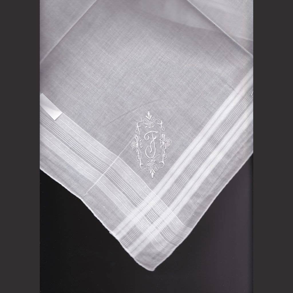 Eastern Sunrise Lace And Linens Inc. - Vente Mouchoir en tissu – homme - Mouchoir vintage brodé à la main en madère avec initiales homme6