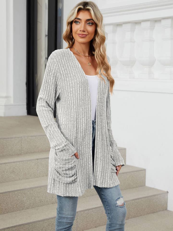 Suhkasana - Vendita all'ingrosso Cardigan - Donna - Top lavorato a maglia con cardigan a maniche lunghe e tasche semplici45