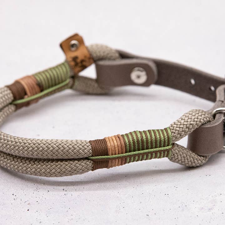 FOR LOVELY DOGS / Linda Jansen - Wholesale Pet Collar - Dog - Fawn Autumn Twist dew collar