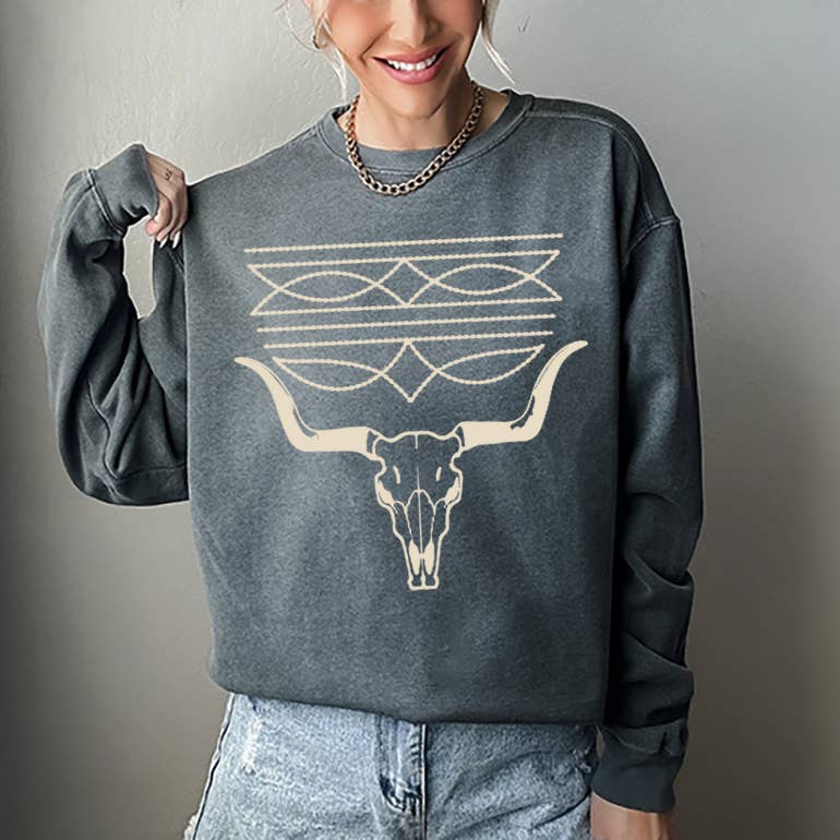 LaLaSista - Wholesale Graphic Sweatshirt - Women's - WESTERN STITCH WITH COWSKULL GRAPHIC SWEATSHIRT0