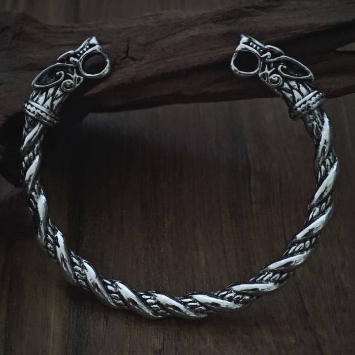SALINA TRADING INC - Wholesale Cuff Bracelet - Viking Wolf Head Bracelet Fashion Jewelry for Men3