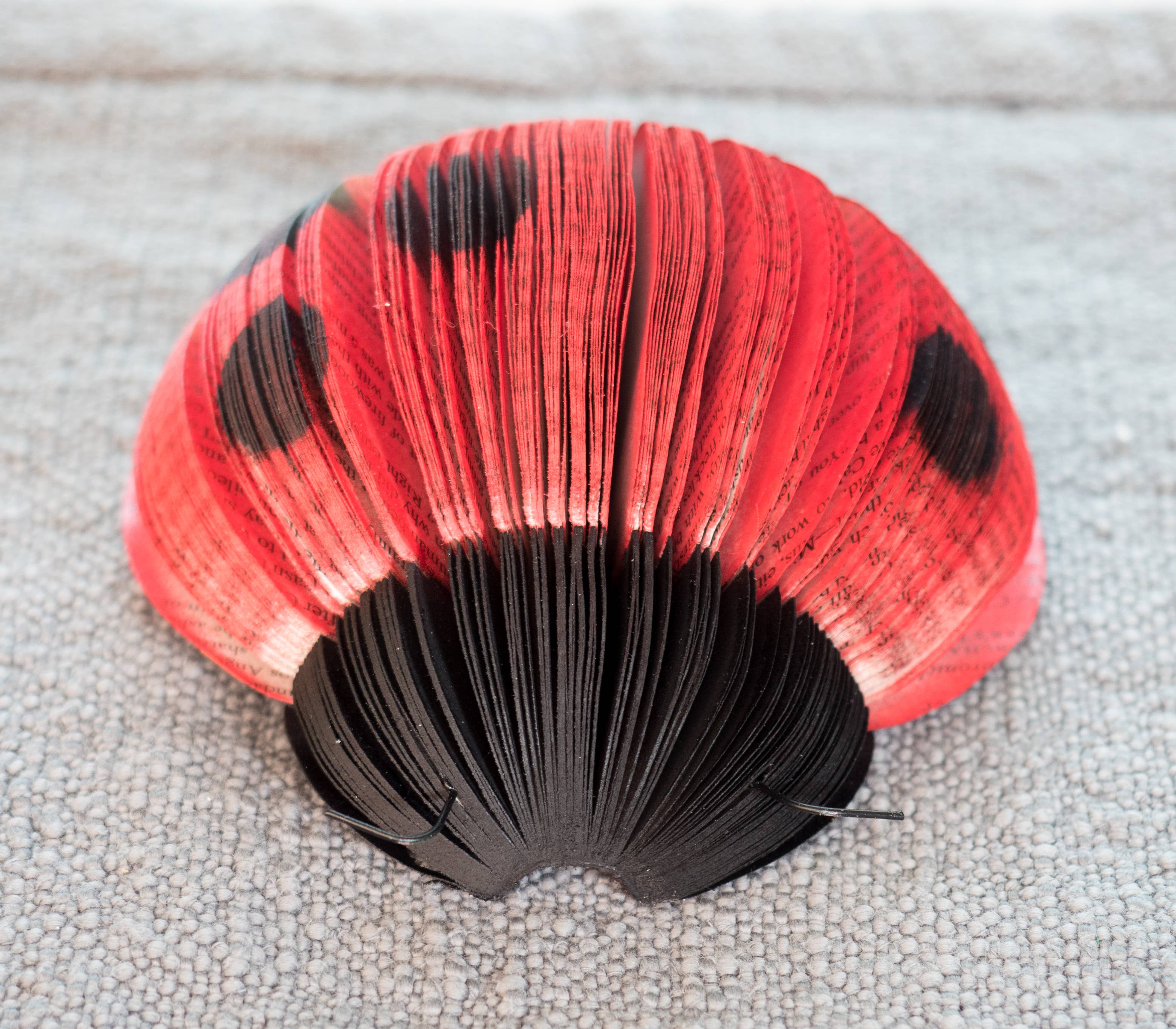 Root To Vine - Vente Décorations de table - Décoration Coccinelle-Cadeau Livre-Décoration Jardin & Insectes-Décoration d'Été7