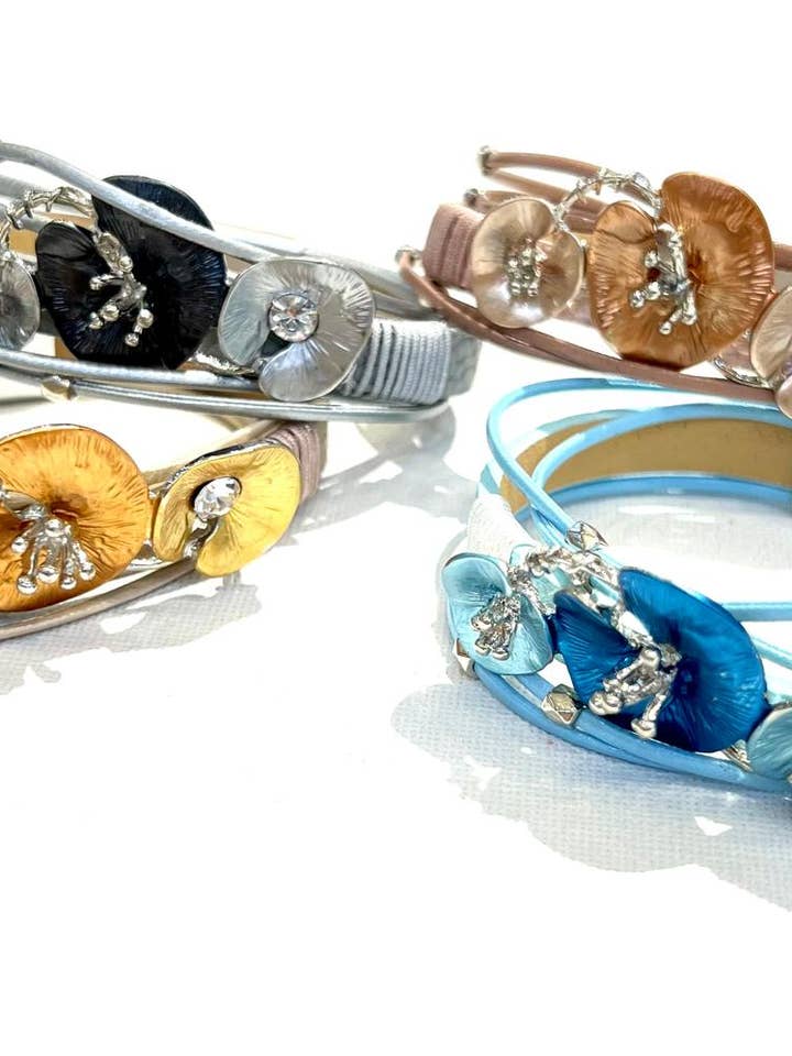 Flowers bracelet for wholesale by SHEERA