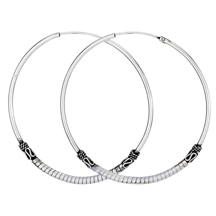 Madison Boucles d'oreilles créoles en argent sterling pour la vente par Tiger Mountain Jewelry