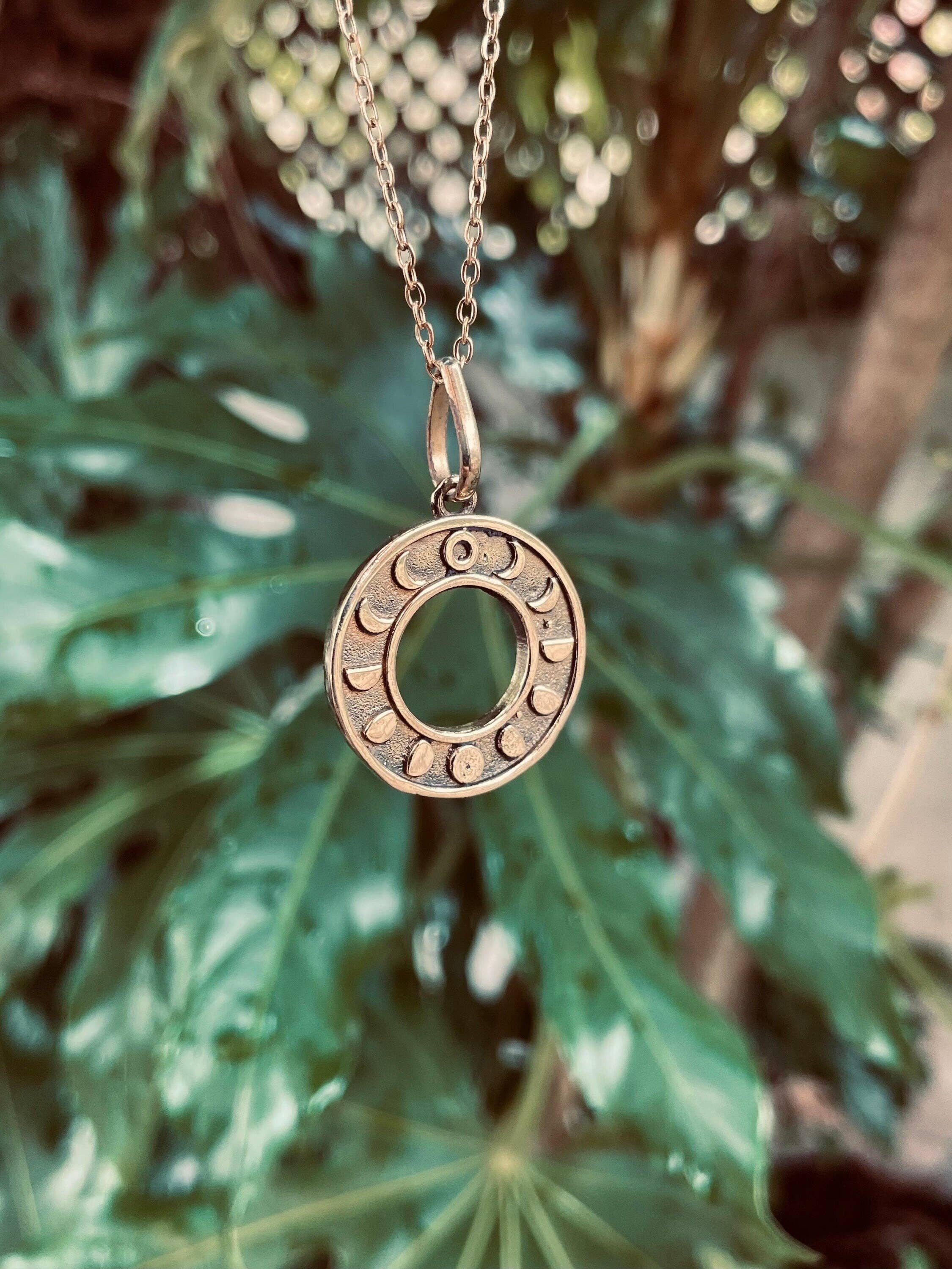 Kaali Boutique - Wholesale Pendant/Charm Necklace - Lunar Calendar Necklace / Moon Phases / Hypoallergenic / Gold / Yoga / Reiki / Boho / Hippie / Rustic / Ethnic / Crystals / Third Eye /0