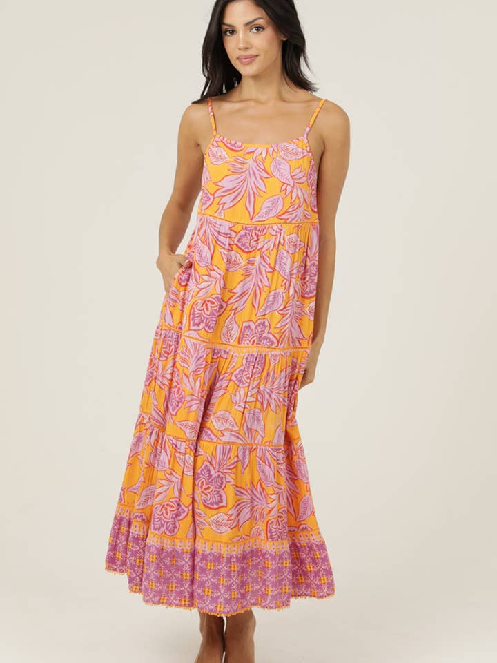 C4D91-A912 ABITO LUNGO CON SCOLLO QUADRATO E BORDO IN PIZZO CON TASCHE per la vendita all'ingrosso da parte di ANGIE