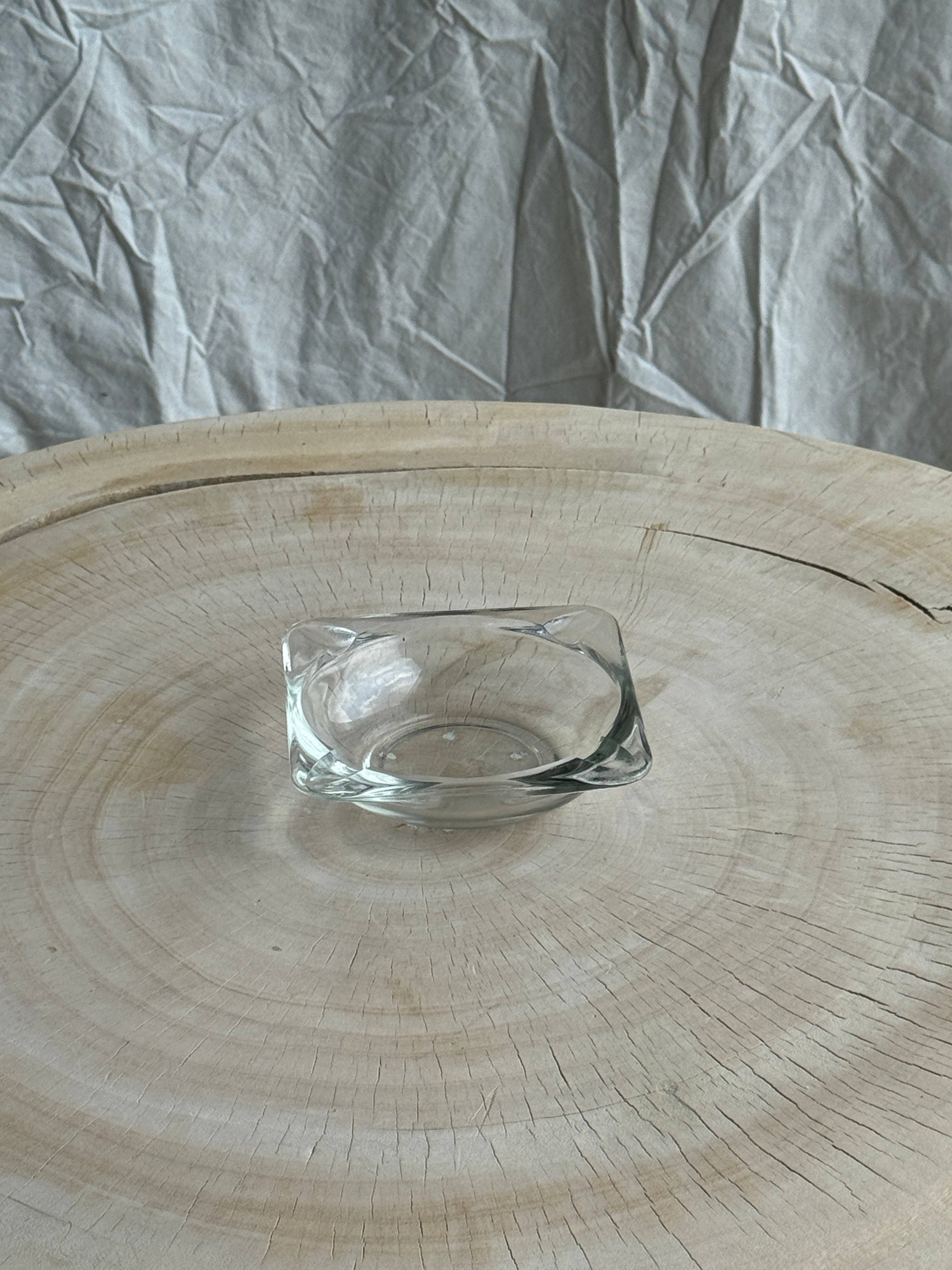 Office Objets - Wholesale Ashtray - Small square ashtray Duralex Saint Gobain France8