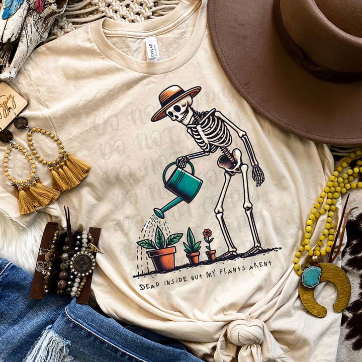 Morta por dentro mas as minhas plantas não são camisetas do dia-a-dia por atacado de Trendy Tee Co.
