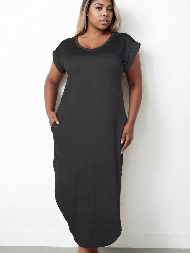 CAPELLA APPAREL - Wholesale Dress - Women's - Plus Size Hidden Pocket Batwing Sleeve V Neck Long Dress2