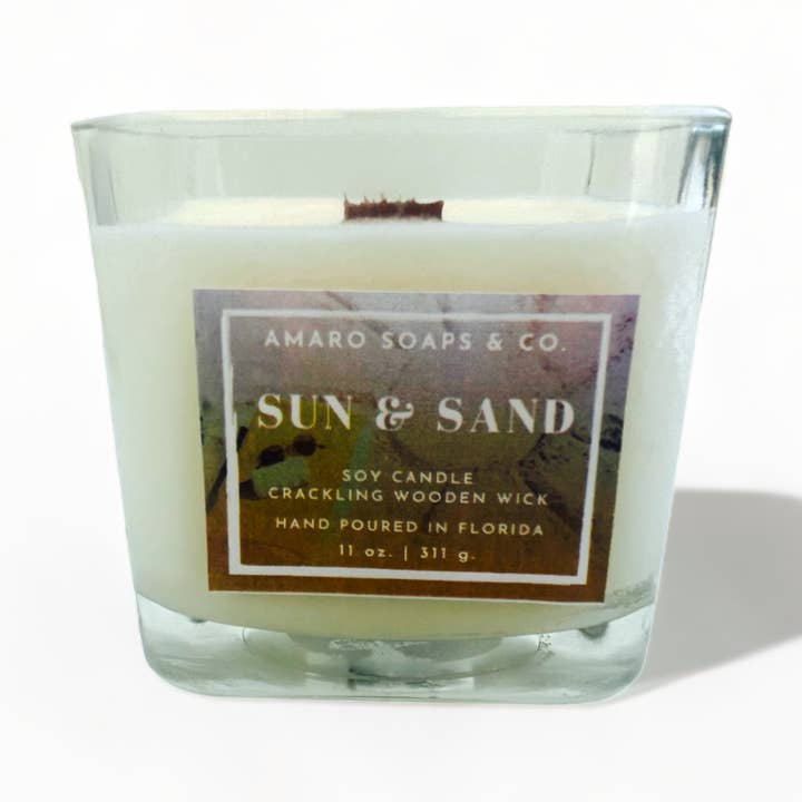 Vela de soja Sun & Sand con mecha de madera para venta al por mayor de Amaro Soaps & Co.