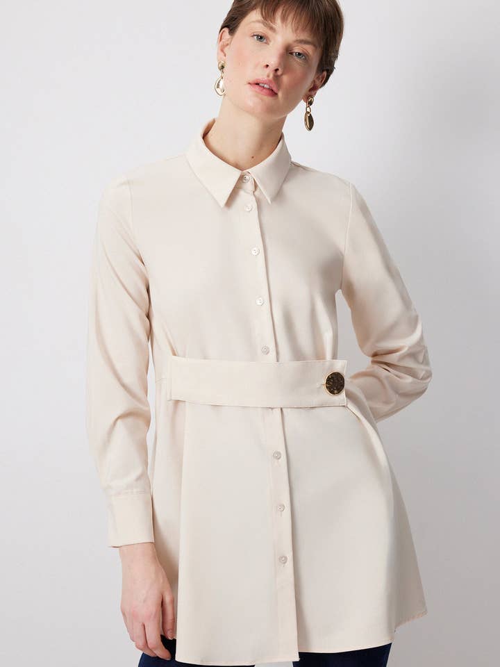 GOLDKNOPF DETAILLIERTES VISCON-HEMD für den Großhandel von Touché Privé EU