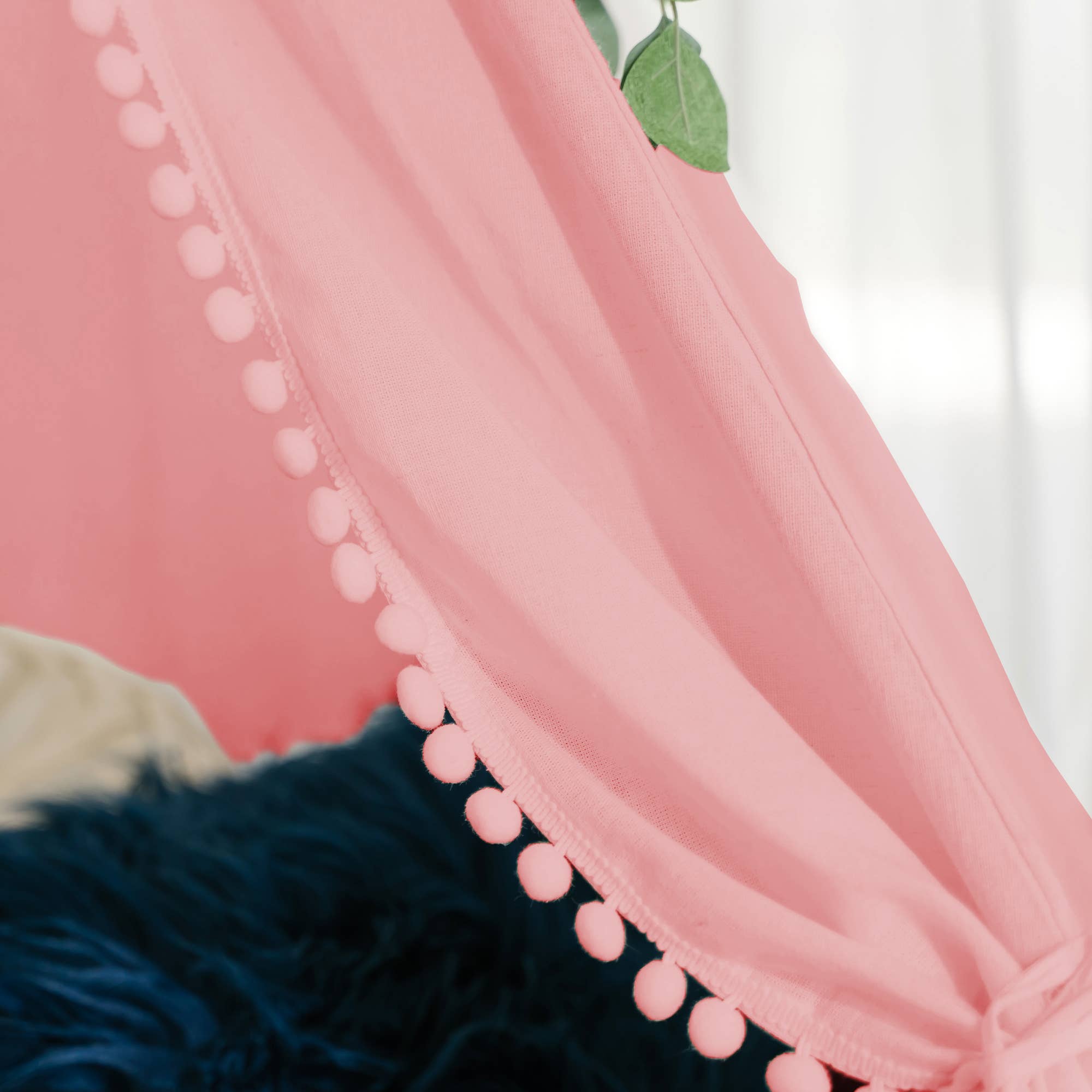 Portofino International Trading, USA - Wholesale Tent - Kids - Canvas Play Tent 65" - Pink3