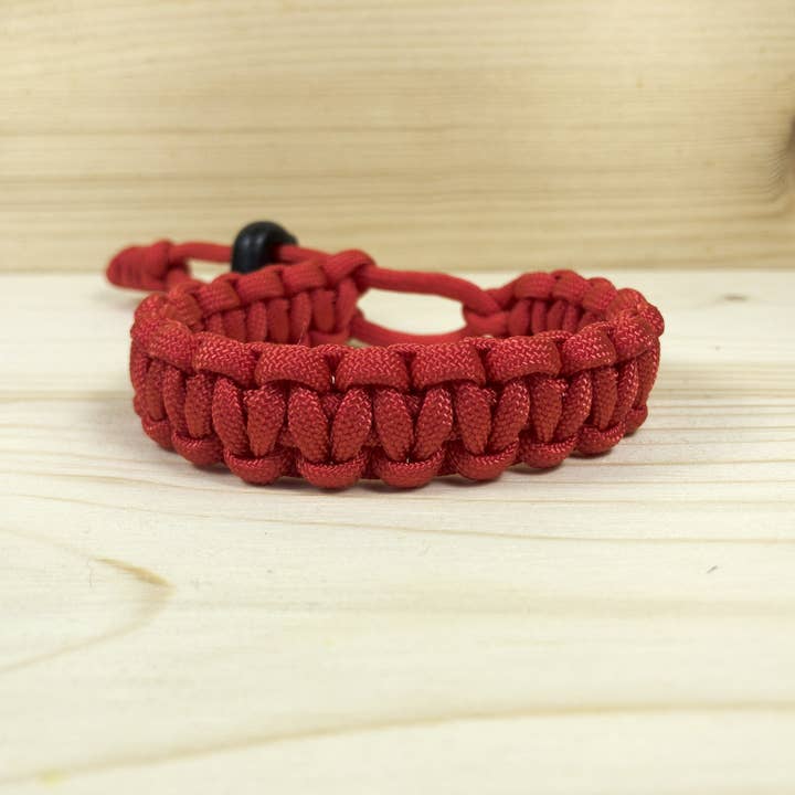 Blakii – wholesale Woven/braided bracelet – Scarlet Paracord Bracelet Red