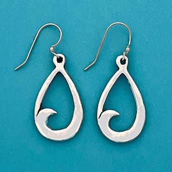 Orecchini Open Wave per la vendita all'ingrosso da parte di Basic Spirit