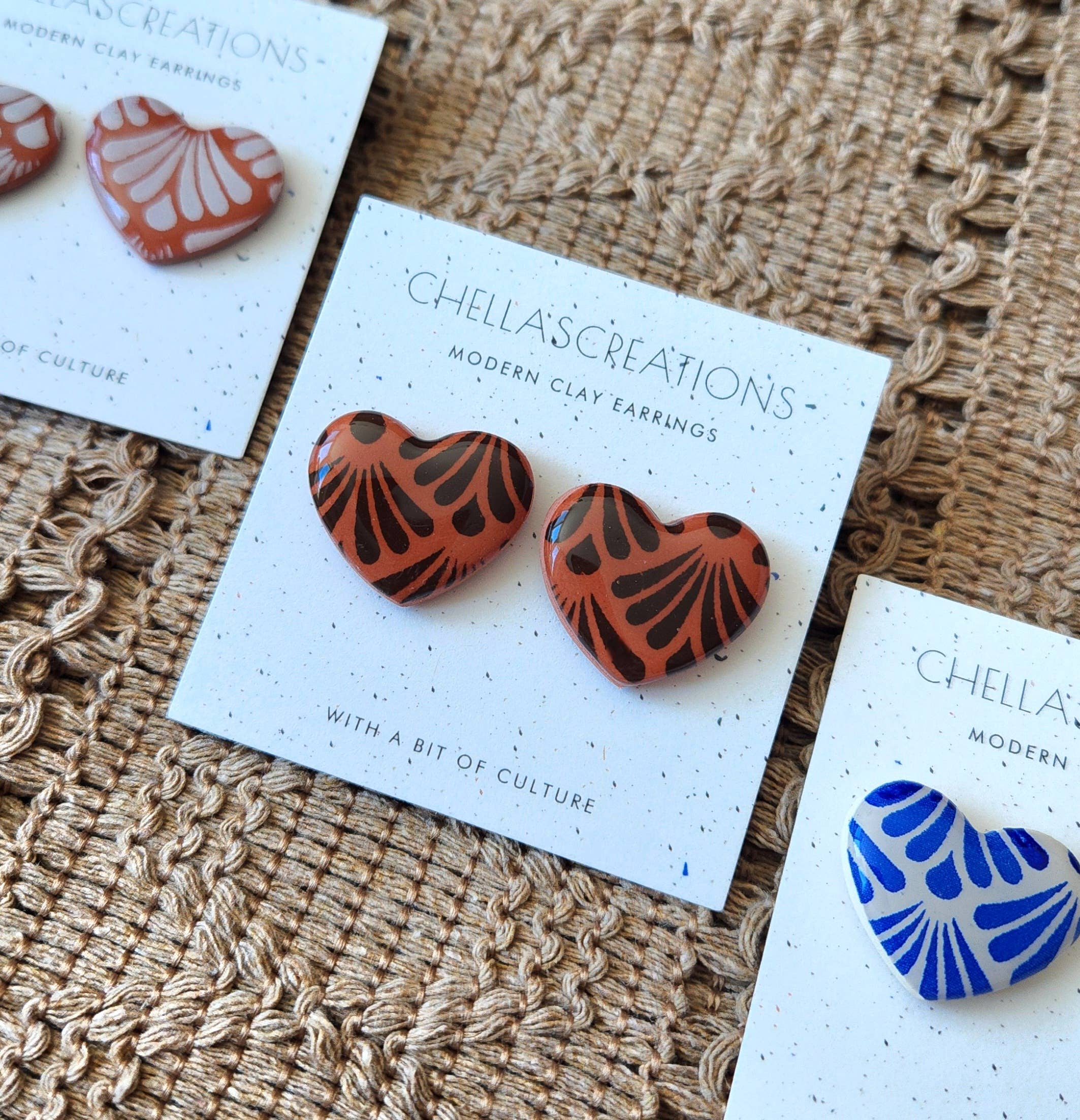 ChellasCreations - Vente Clous d'oreille - Clous d'oreilles Talavera Heart - Boucles d'oreilles inspirées du Mexique3