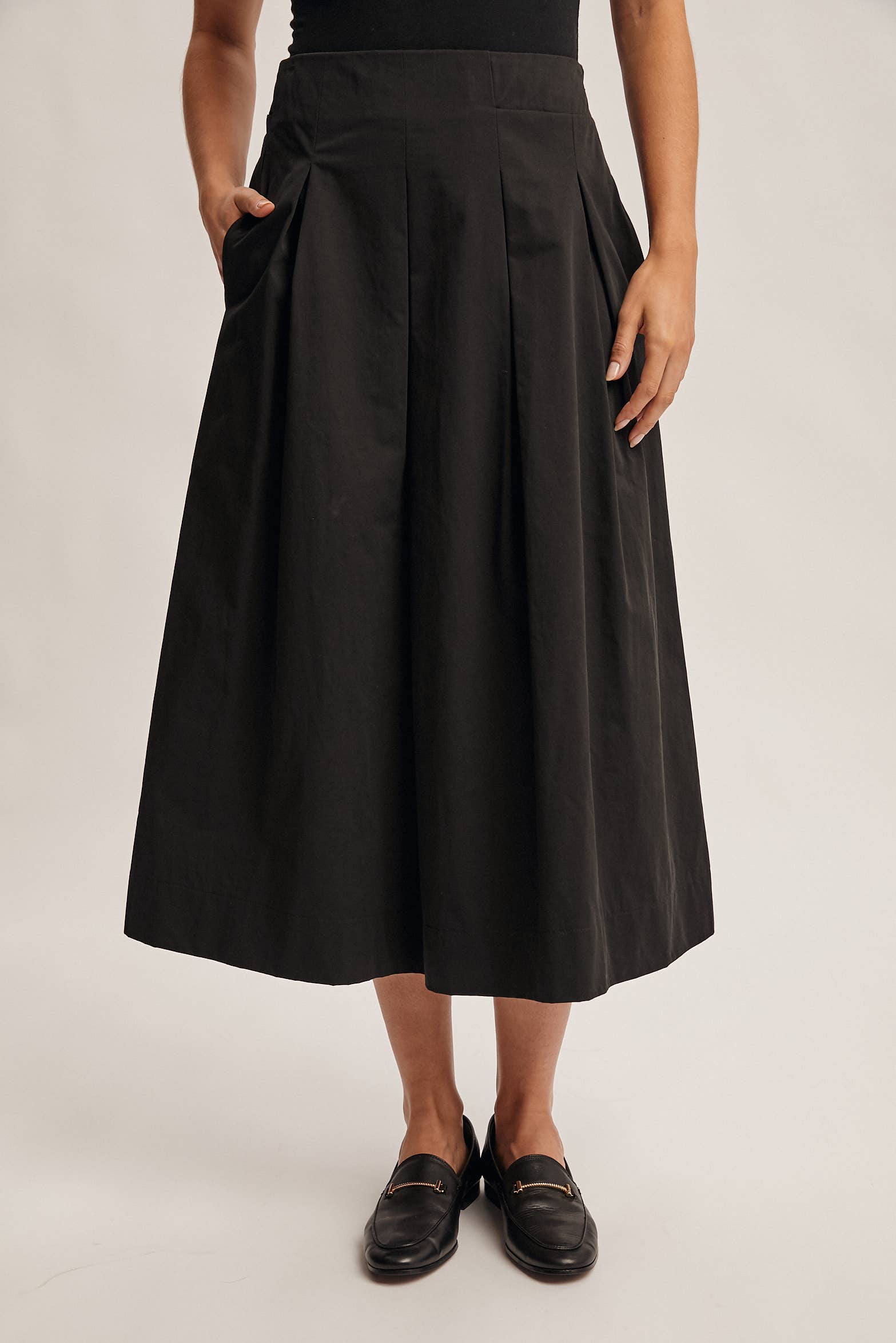 Forte – Engroshandel Nederdel - Dame – Plisseret A-line Midi Nederdel FSK00011