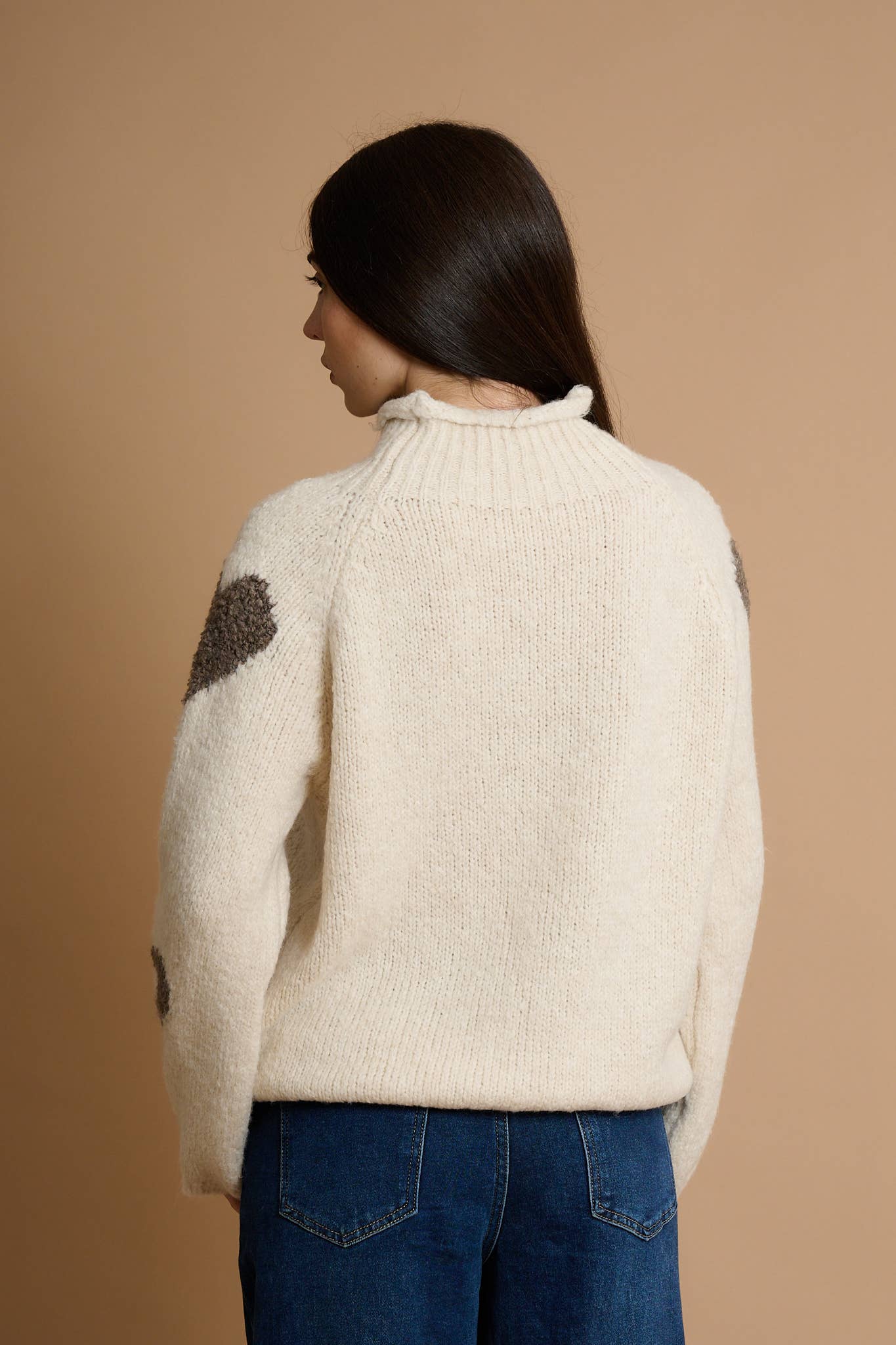 AMELÉ - Wholesale Knit Sweater - Women's - Chunky knit heart sweater5