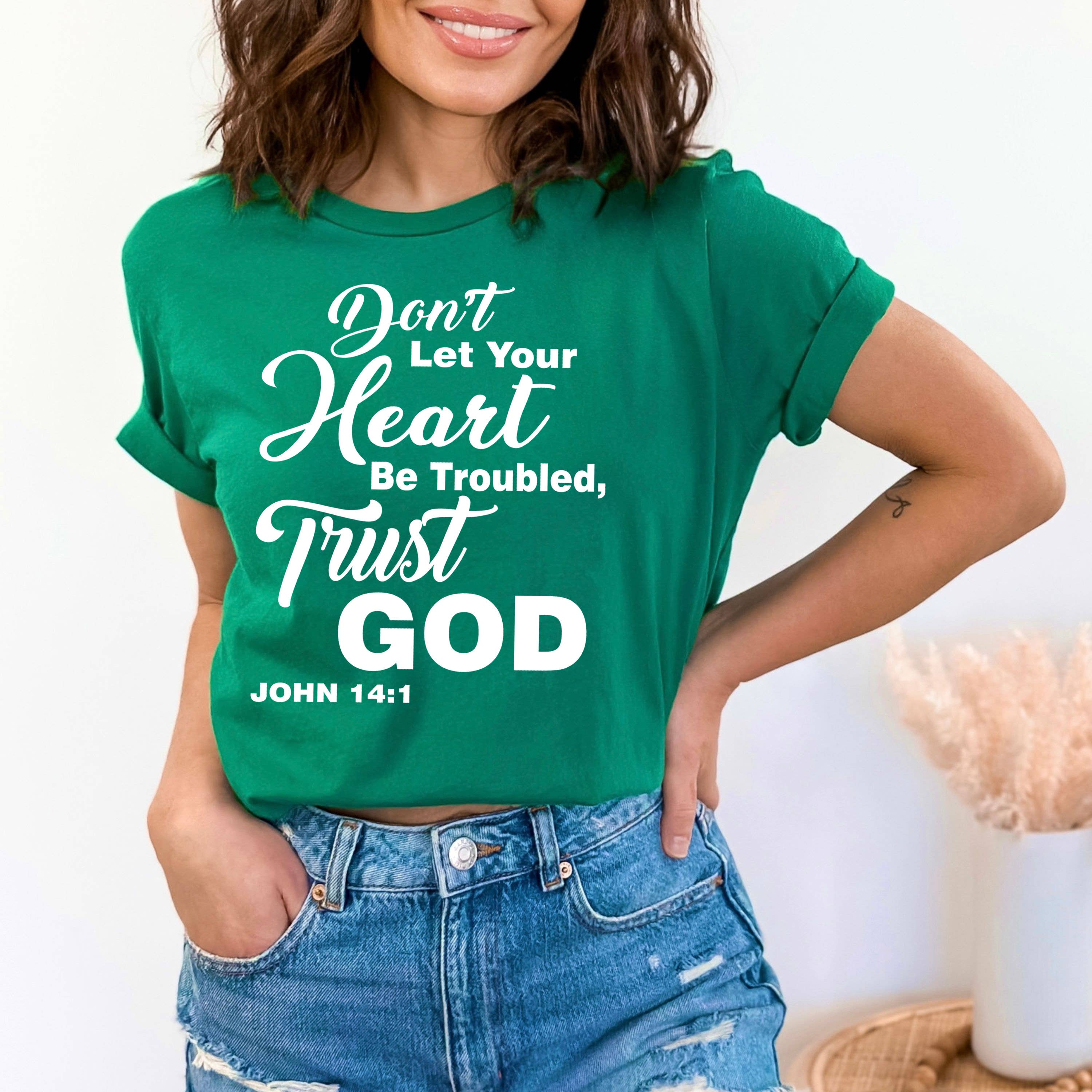 LA Shirt Company - Wholesale Screen Printed T-Shirt - Women's - Trust God - Graphic Tee Shirt - Tshirt3
