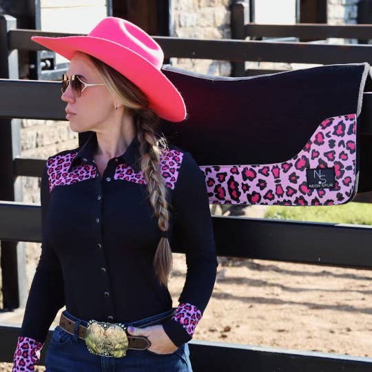 Neon Spur LLC - Wholesale Horseback riding gear - Catty Cowgirl Wool Saddle Pad3