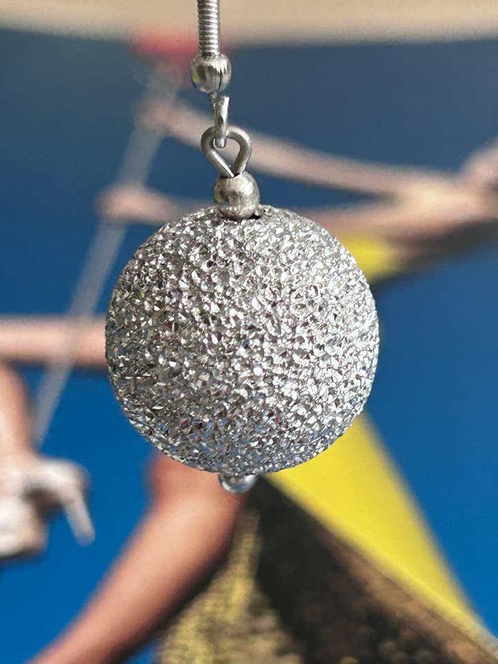 BRINCOS BRILHANTES por atacado de BABY JOYS