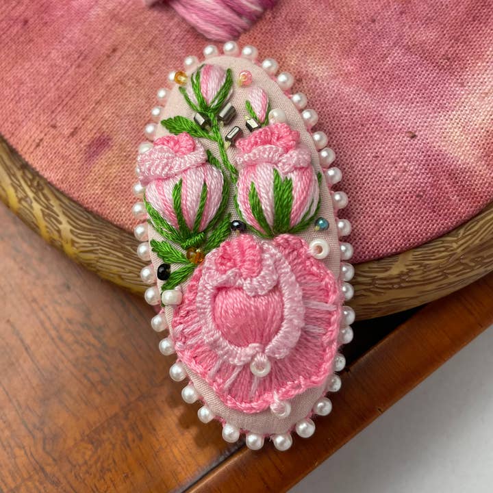 Fermaglio per Capelli Ricamato a Mano – Fermaglio Floreale Rosa con P per la vendita all'ingrosso da parte di miuelor