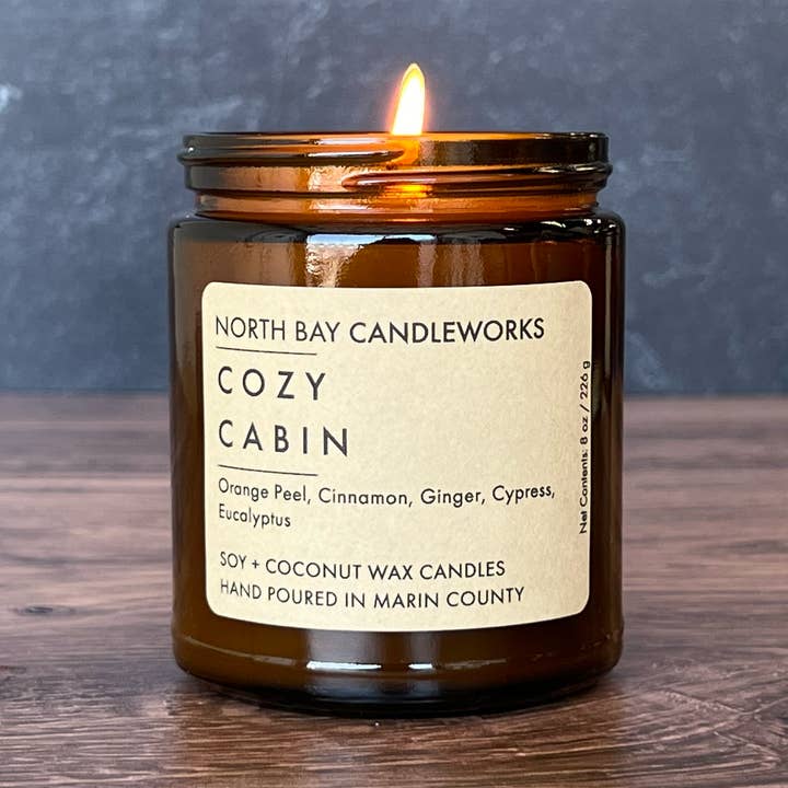 Cabine confortable (taille standard, 8 oz) pour la vente par North Bay Candleworks