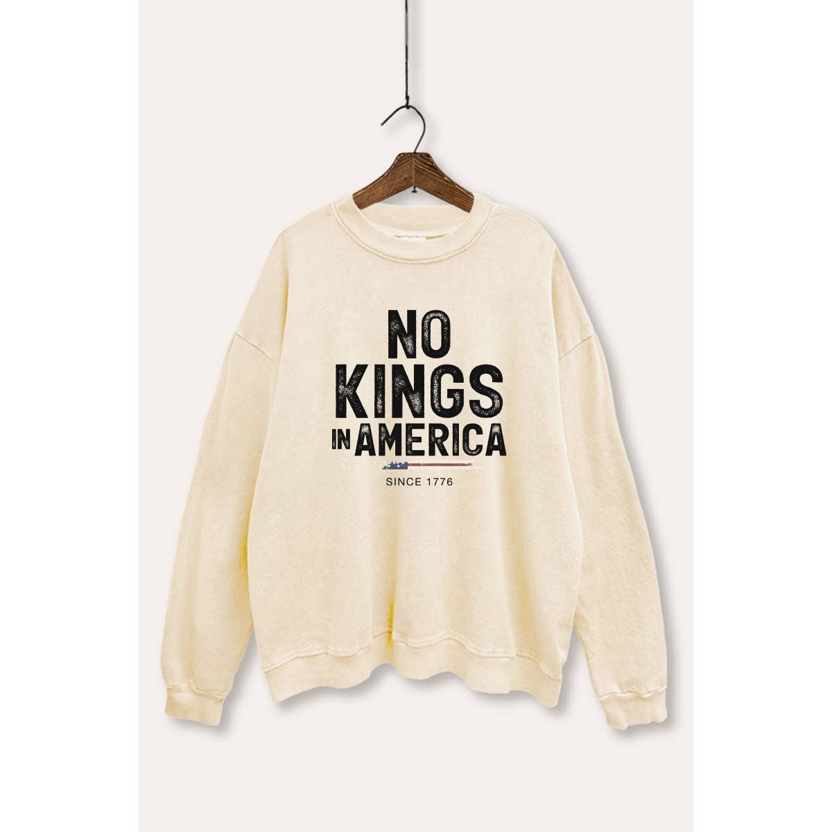 VINTAGE POINT USA - Wholesale Graphic Sweatshirt - Women's - NO KINGS IN AMERICA MINERAL WASH GRAPHIC SWEATSHIRT7