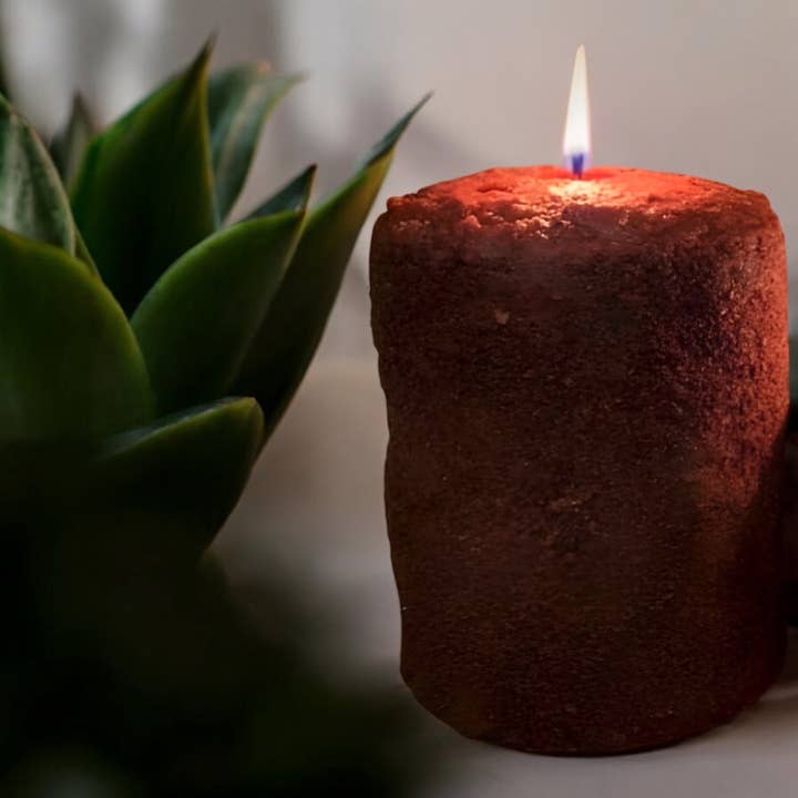 Schöne handgemachte Ingwer- und Nelkenkerze für den Großhandel von Lepaki Beauty