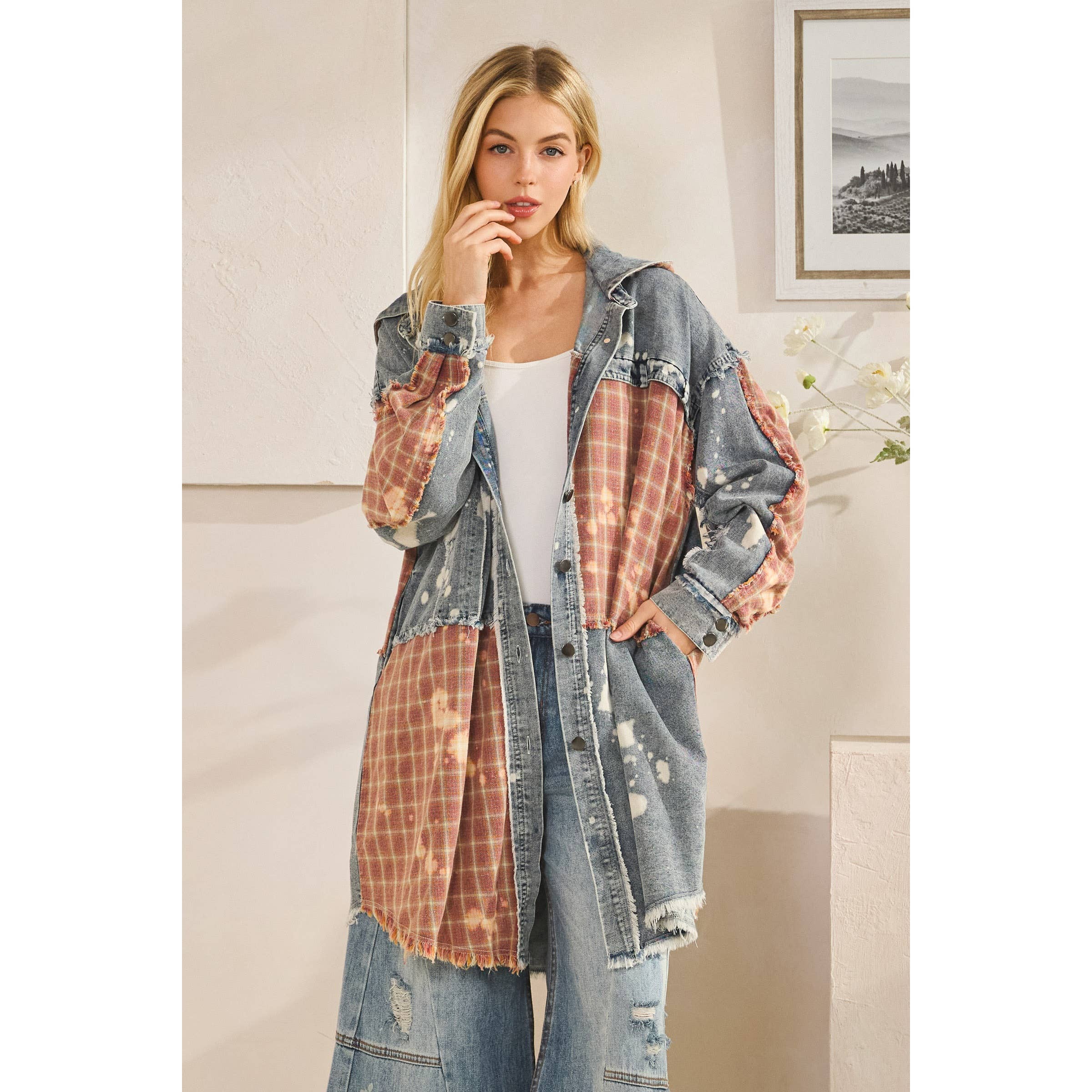 Oli&Hali - Wholesale Shirt Jacket/Shacket - Women's - WASHED BLEACHED DENIM PLAID BUTTON FRONT SHACKET4