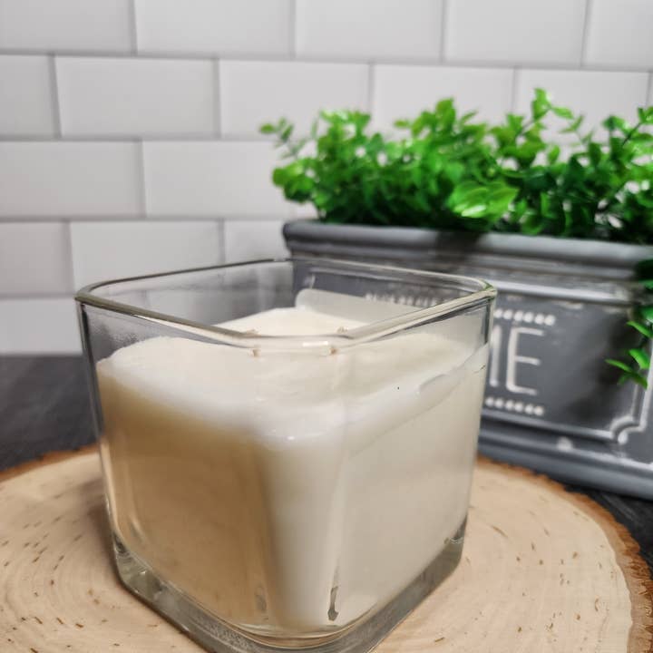 The Candle Bakkeri Co. - Wholesale Jar/Filled Candle - Deep Woods