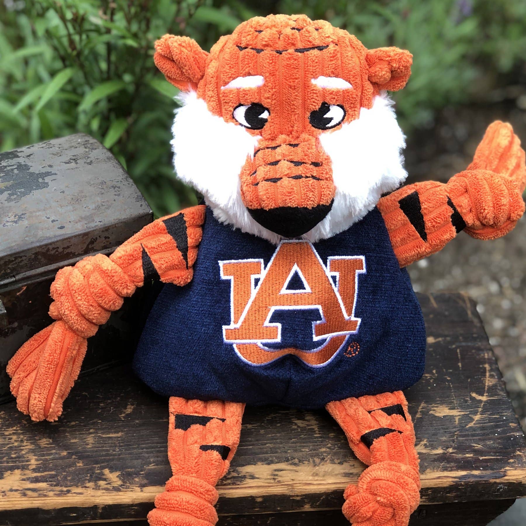 HuggleGroup - Wholesale Pet Plush Toy - Dog - Auburn University, Aubie the Tiger Knottie® Plush Dog Toy6