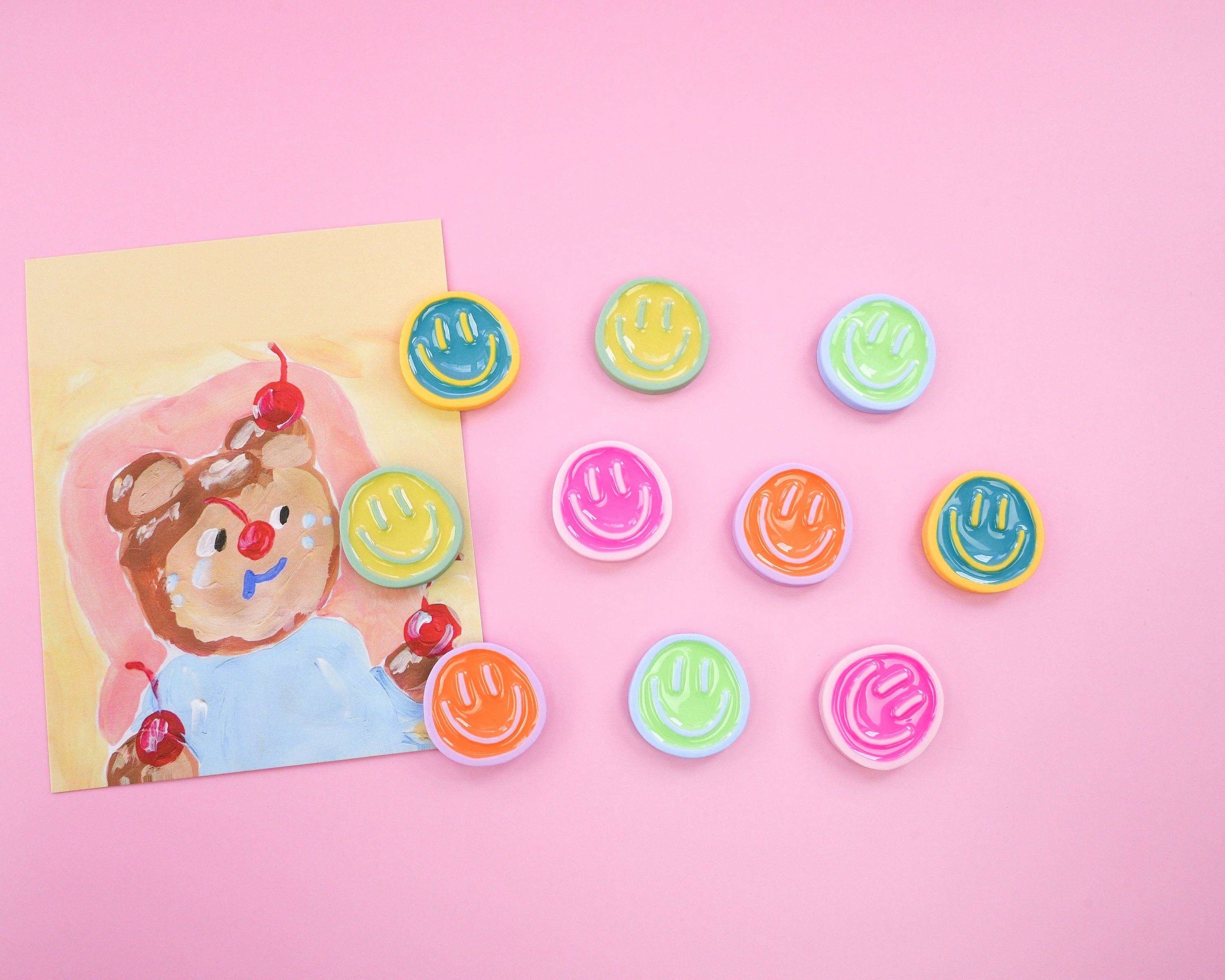 Mini Story Co - Wholesale Lapel Pin/Button - Pastel Smiley Face Pin | Smiley Face Brooch | Colourful Pin Badge | Smile Accessories | Cute Pin for Backpacks and Hats | Gift for Friends4