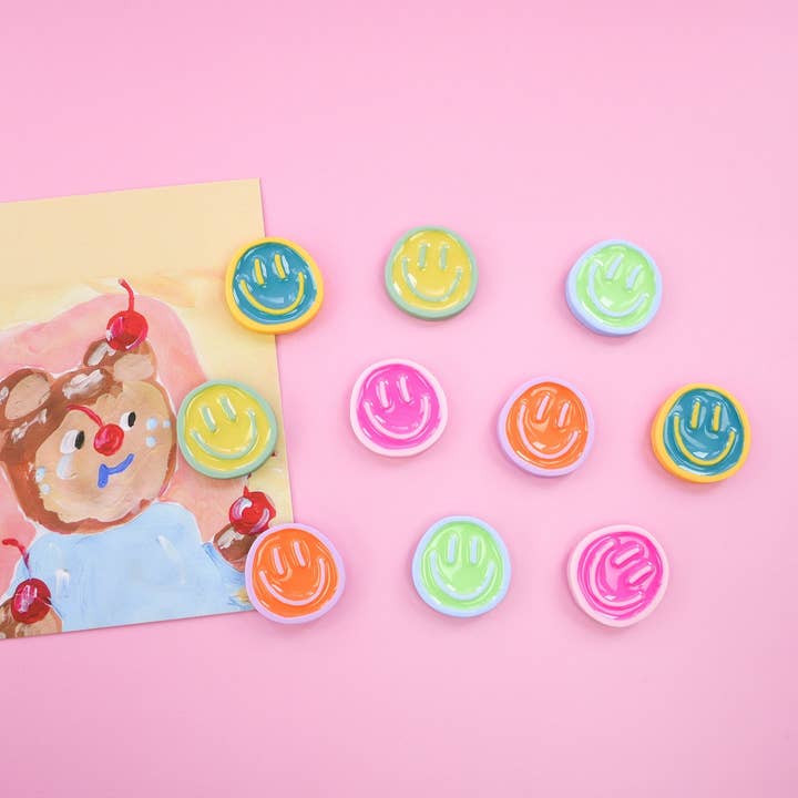 Mini Story Co - Wholesale Lapel Pin/Button - Pastel Smiley Face Pin | Smiley Face Brooch | Colourful Pin Badge | Smile Accessories | Cute Pin for Backpacks and Hats | Gift for Friends4