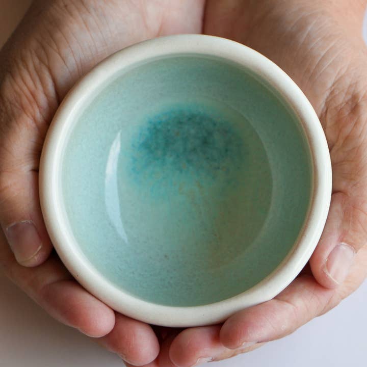 Artisan Sauce Cup and other Purchase Wholesale prodotti capelli. Free Returns & Net 60 Terms on Faire trending on Faire.