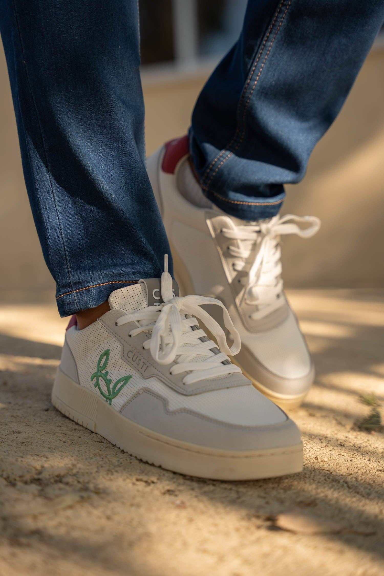 Custi Mikelo: Men's Clothing & Christmas Gifts - Wholesale Lifestyle Sneakers - Unisex - Green Cangrejito Sneakers2