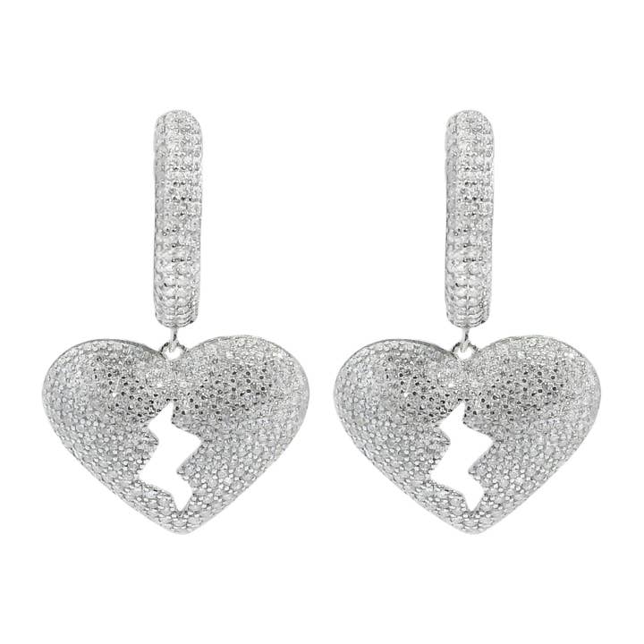 Pendientes de aro abrazadores con pavé de moissanita en forma de corazón de plata de ley. para venta al por mayor de Atlanta Jewelers Supply