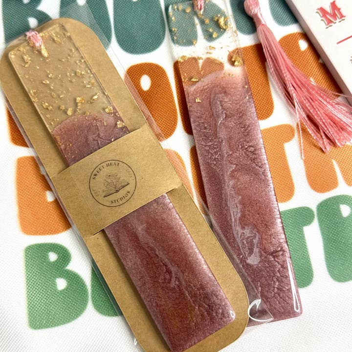 Sweet Heat Studios - Wholesale Bookmark - Pastel and Gold Flake Resin Bookmarks