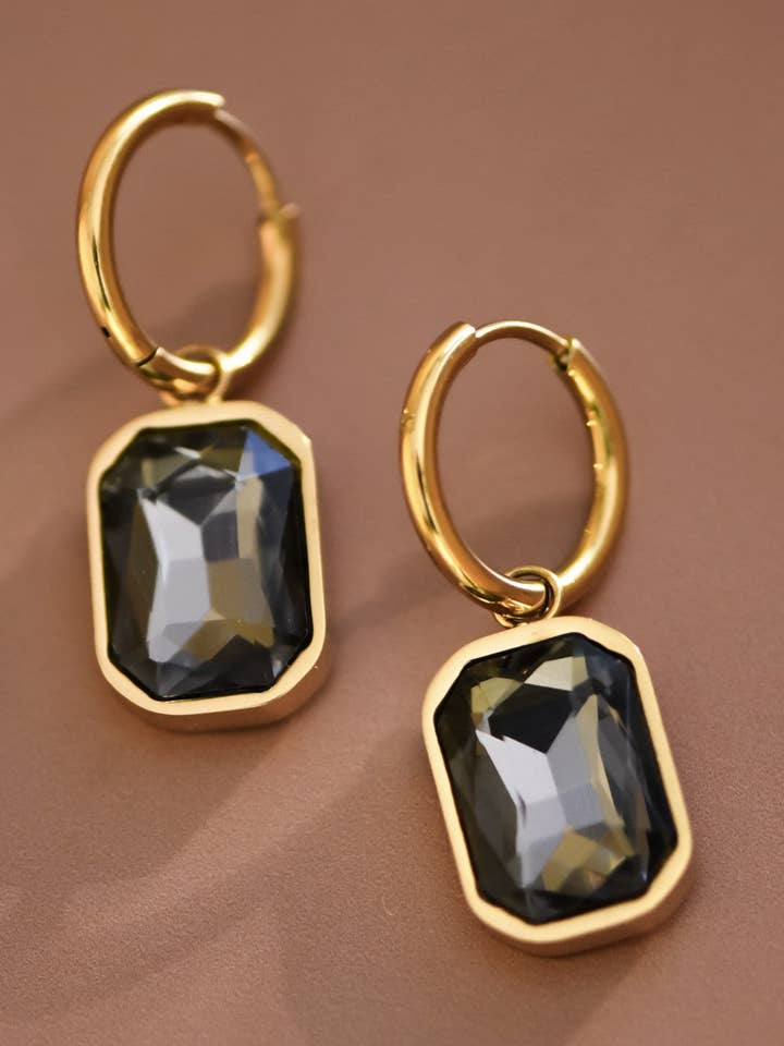 Pendientes de gota de acero inoxidable impermeable chapados en oro de 18 quilates - 7656 para venta al por mayor de Mia Accessories