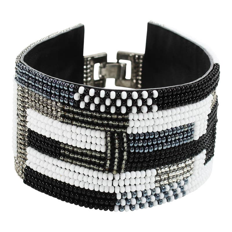 Erik & Mike - Wholesale Beaded Bracelet - Seed bead quilt Stripes Bracelet in black & white0