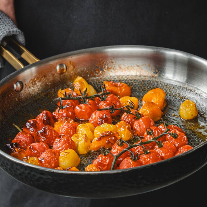 Vargen & Thor - Wholesale Pan - MODELL Xb - Frying pan, black with details of brass 9