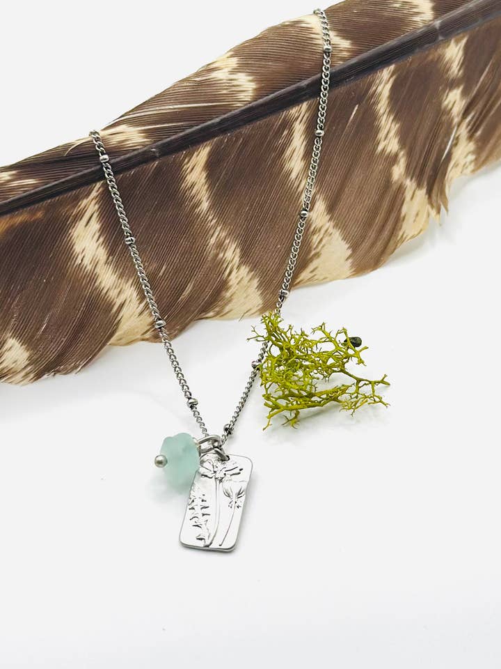 Antik sølvblomst vedhæng for engroshandel hos Suzanna Garrett Designs