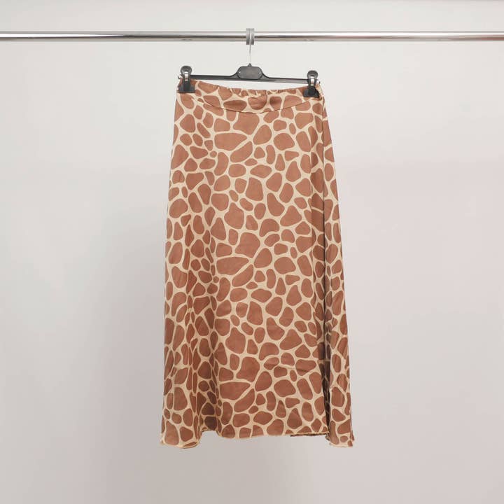 Fluid long skirt with giraffe print TDM31919-27 for wholesale by Cecile Wang