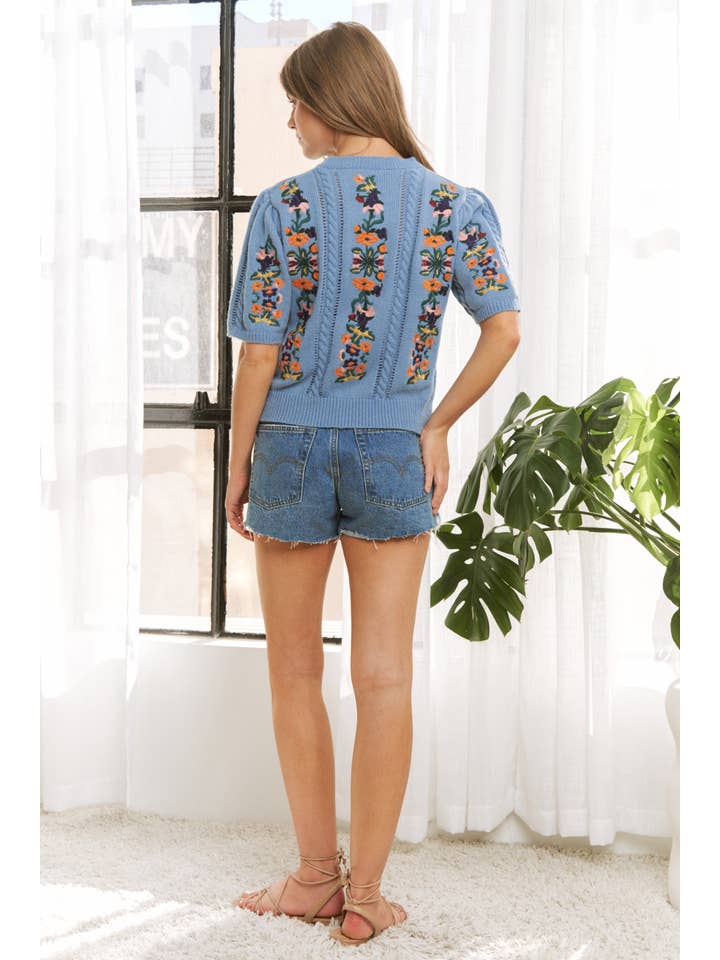 Sweet Generis - Wholesale Knit Sweater - Women's - CUTE FLORAL EMBROIDERY CASUAL PULLOVER SWEATER21