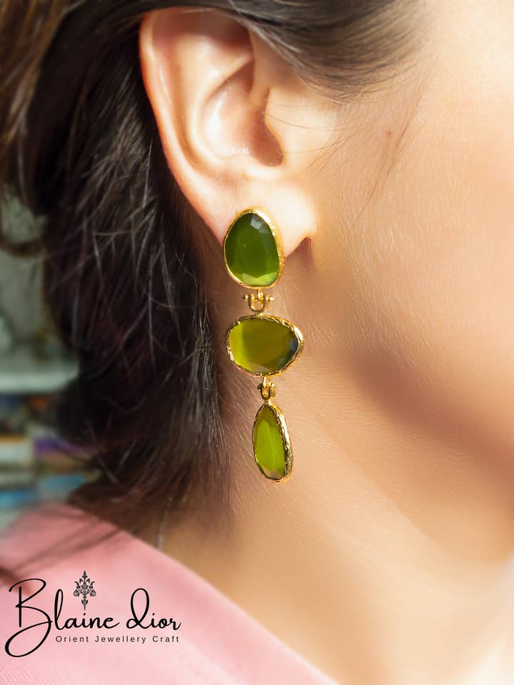 Orecchini Estivi con Occhio di Gatto Verde Naturale | Fatti a Mano per la vendita all'ingrosso da parte di BlaineDor