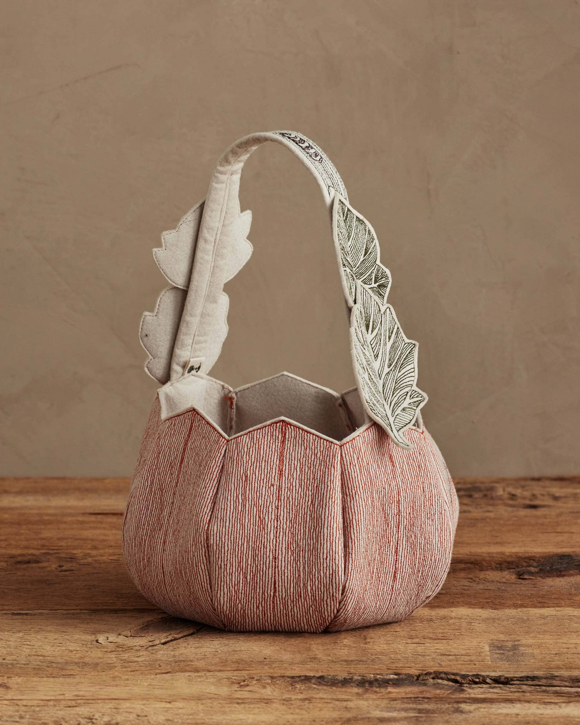 Coral & Tusk – wholesale Decorative box – Jack-o'-Lantern Basket1