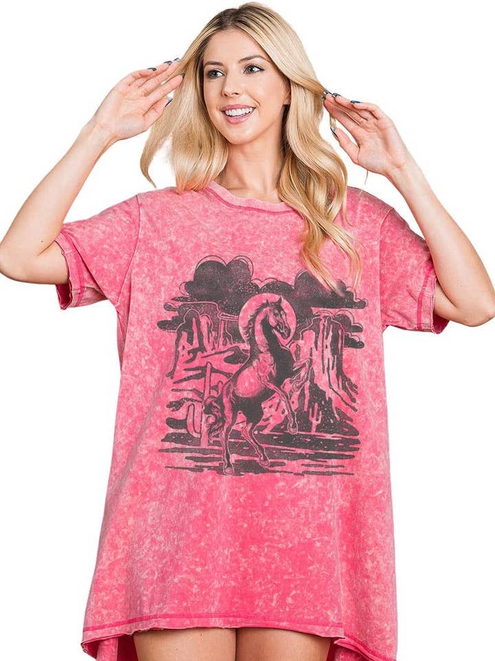 Haut tunique délavé graphique vintage Desert Horse pour la vente par Foryeri