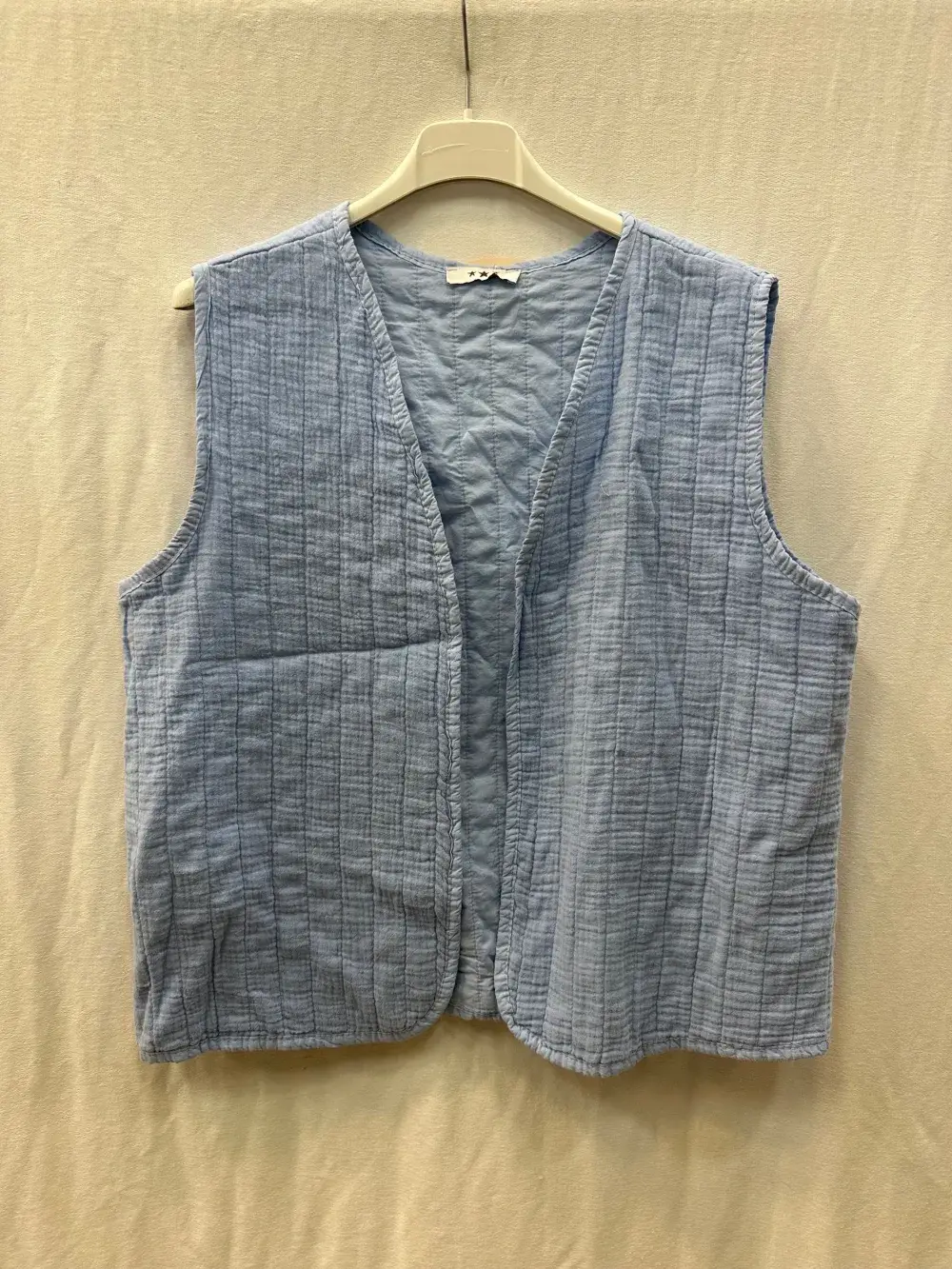 Mimi & Gogo - Wholesale Outerwear Vest - Women's - Plain quilted vest @5232_GiUniMatelasse14