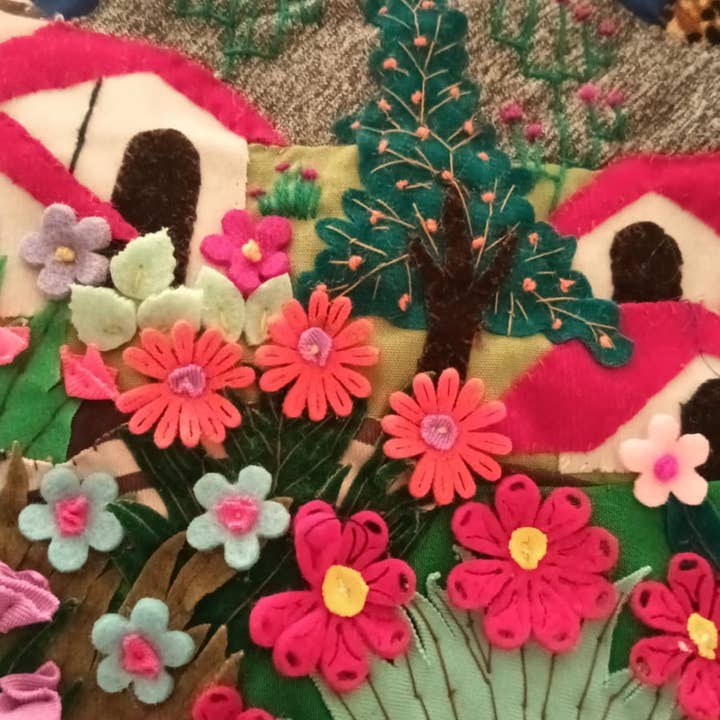 Blossom Inspirations - Wholesale Wall Accent - Arpillera Wall Decor27